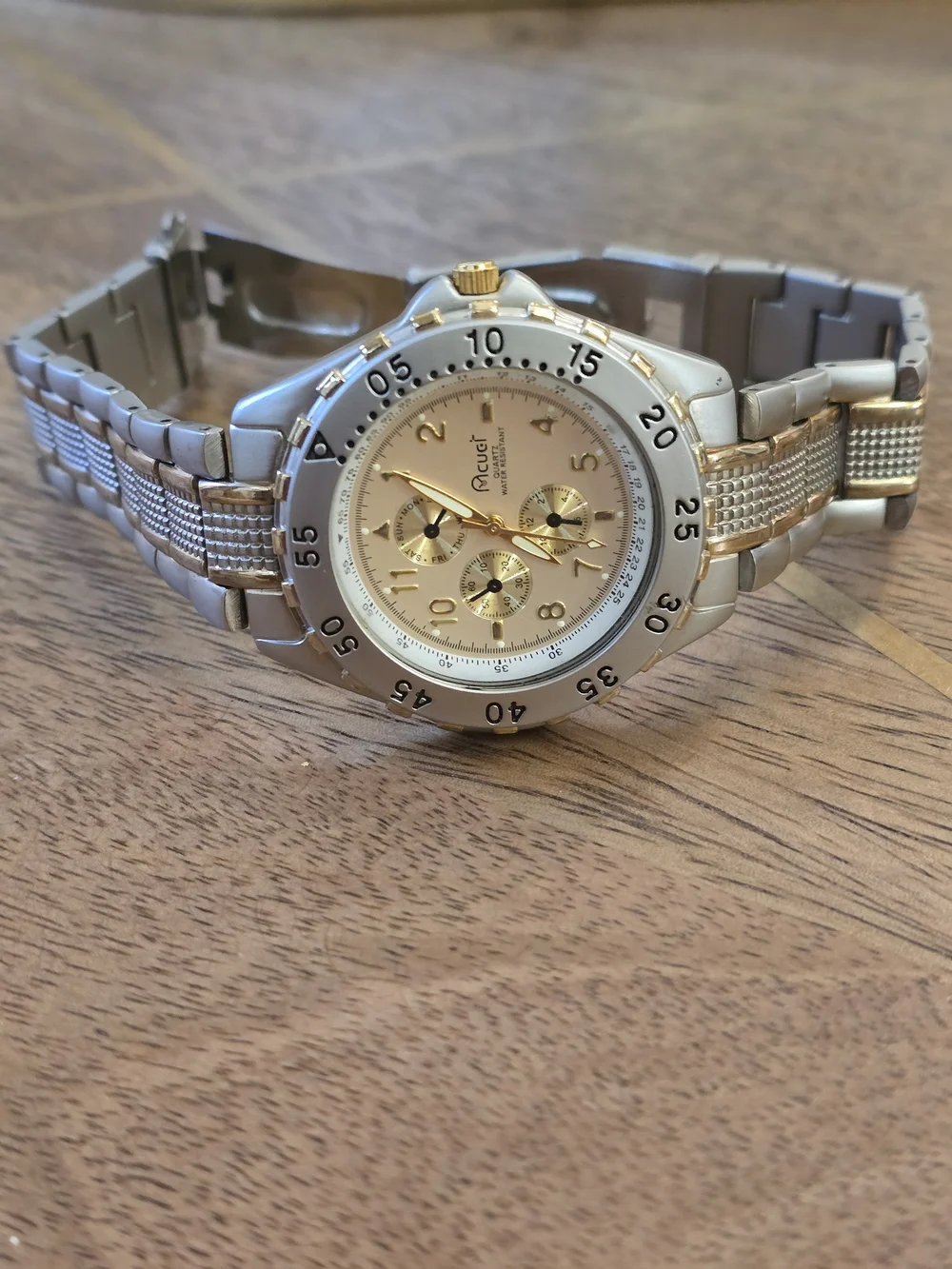 mcuci gold tone